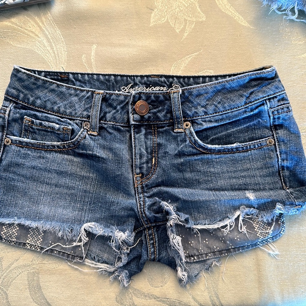 Super cute designed pocket American eagle Jean shorts